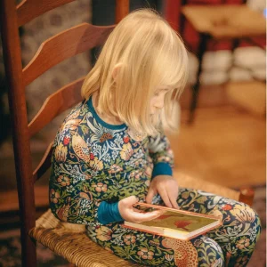 William Morris pyjamas-set för barn, ”Strawberry Thief”, marinblått