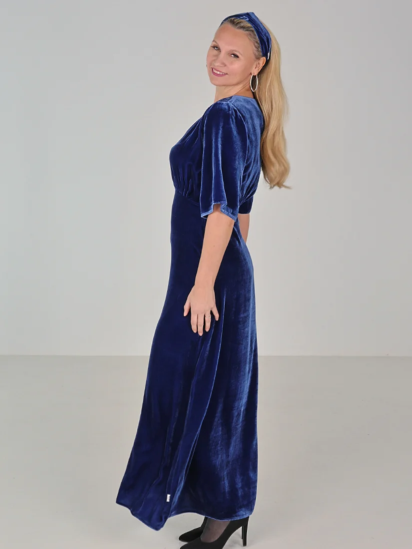 Arianna klänning i blå sidenvelour - Bild 4